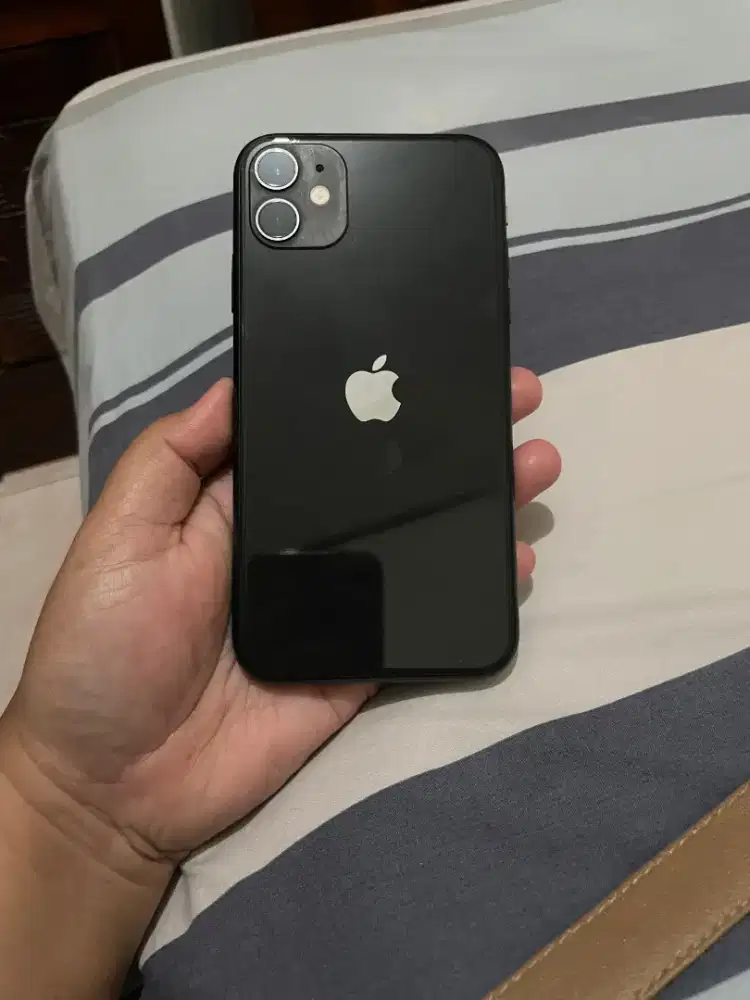 iPhone 11 Inter (Apple)