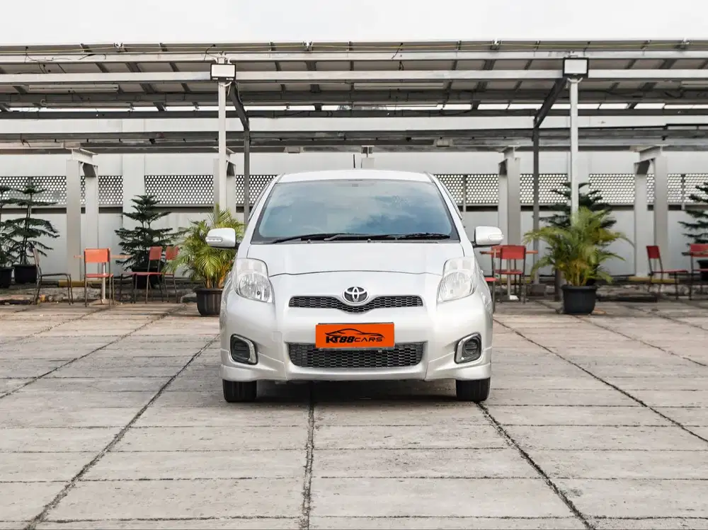 Yaris E 1.5 AT Facelift 2012