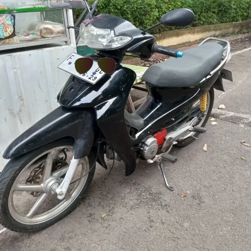 Dijual motor suzuki smas 2003
