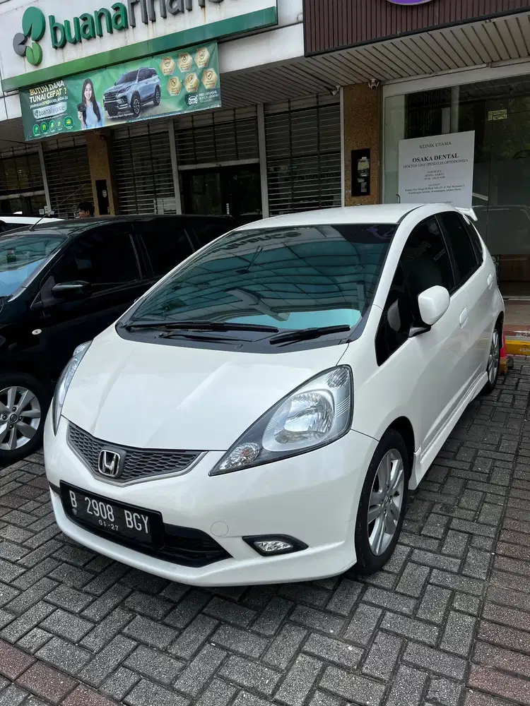 Honda Jazz 2010 Bensin