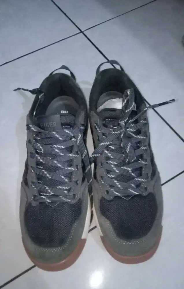 EIGER SEPATU PRIA ZERMATT LOWCUT, ZISE 41.