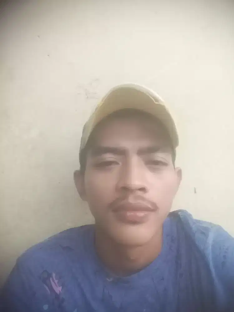 Cari kerjaan apa saja yang penting halal