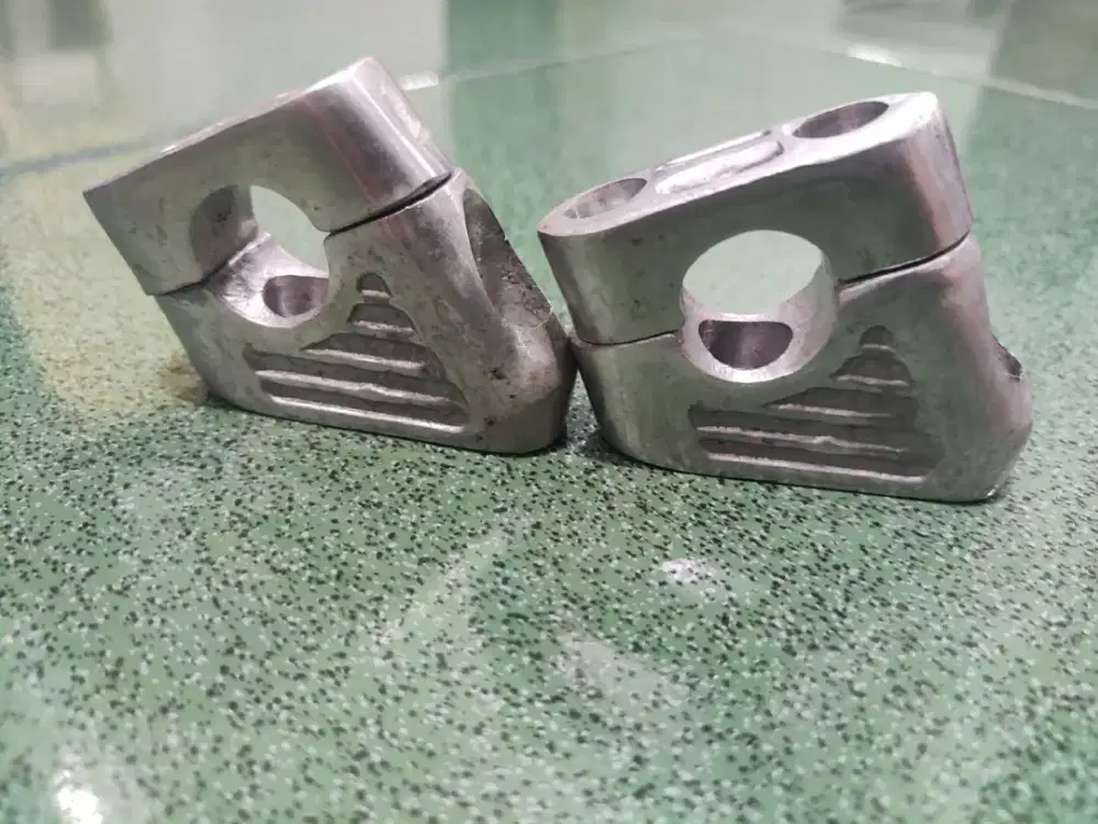 Raiser stang universal
