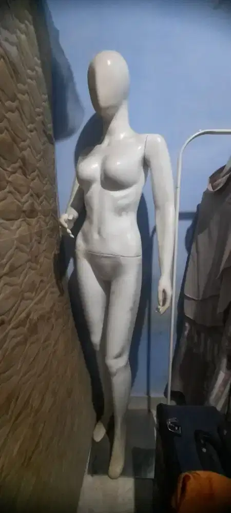 Manekin Full Body Wanita