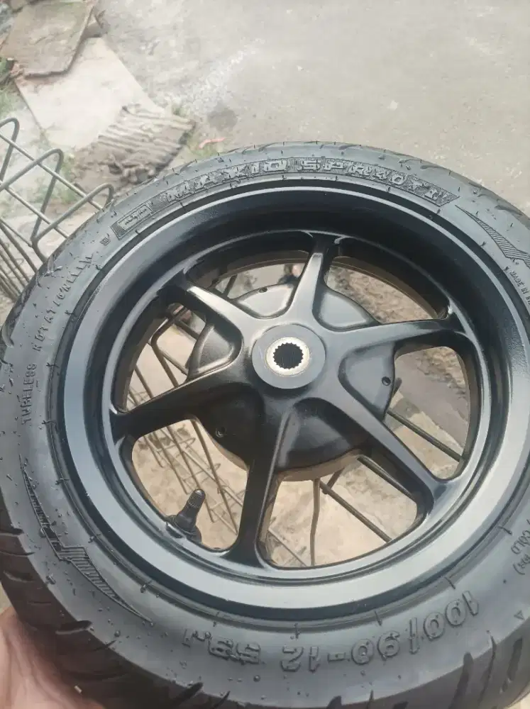 Vleg Yamaha fazzio ring 12
