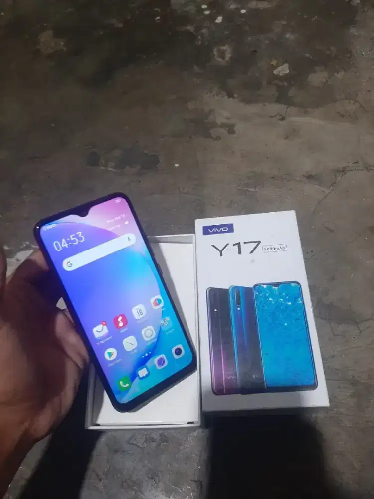Vivo y17 8/256 lengkap