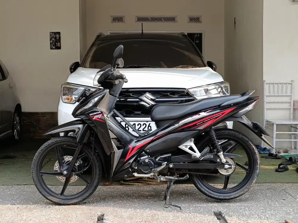 Revo X tahun 2018 pajak isi/tt boleh gan cash lebih bagus