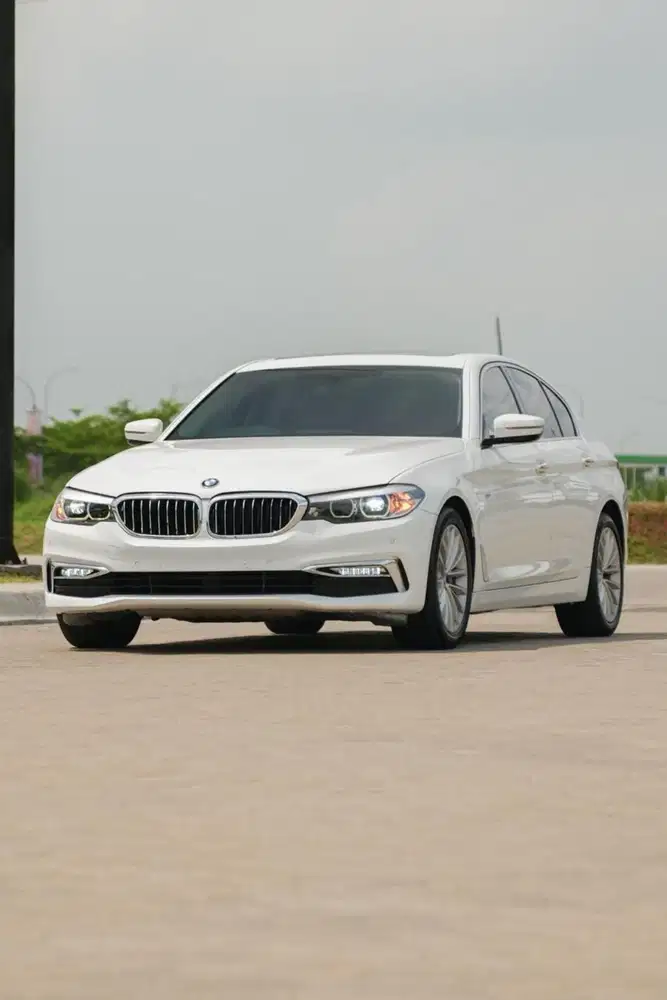 BMW 530i Luxury 2017 (G30)