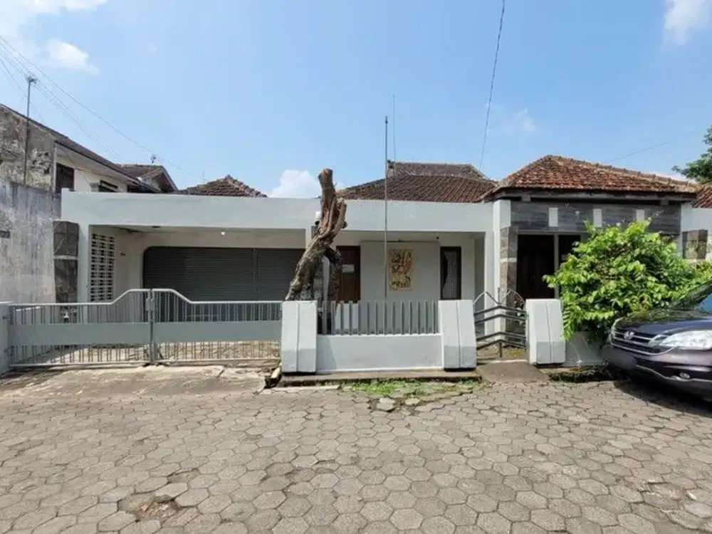 Disewakan Rumah Strategis di Dalam Perum Ideal untuk Hunian atau Kantor, Banguntapan, Bantul