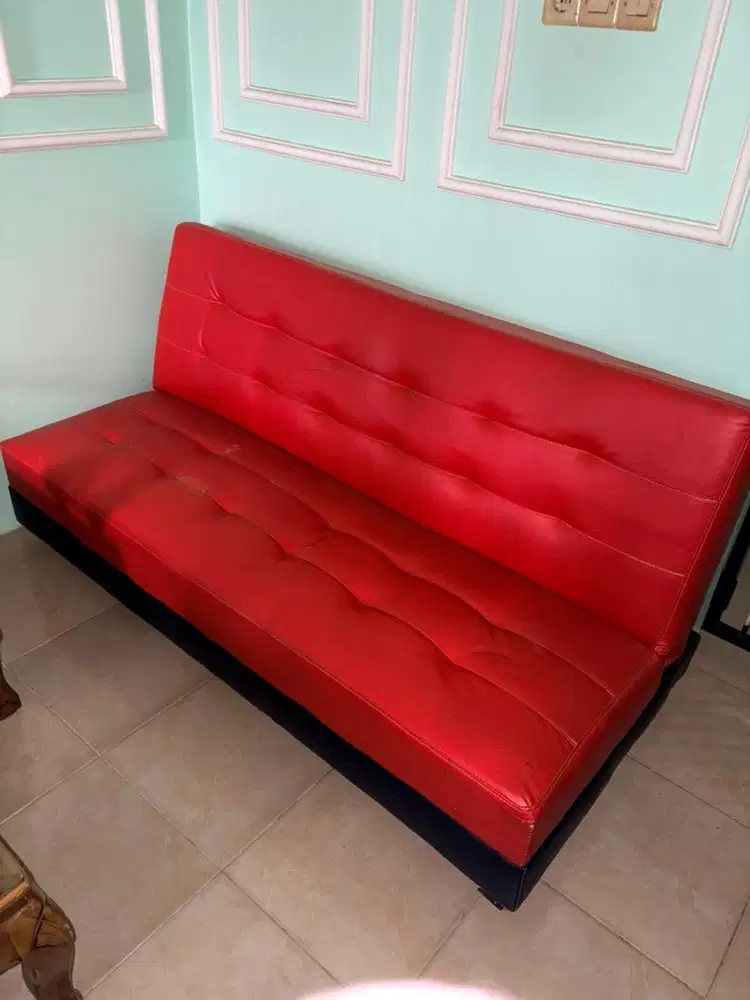 Sofa Bed Minimalis Warna Merah - Multifungsi Bisa Jadi Kasur