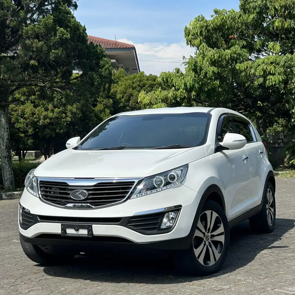 Kia Sportage 2.0 SE 2011 At Putih Istimewa