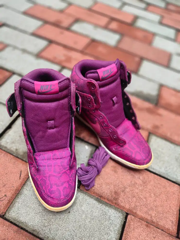Sepatu Nike Dunk Sky Hi  - Women