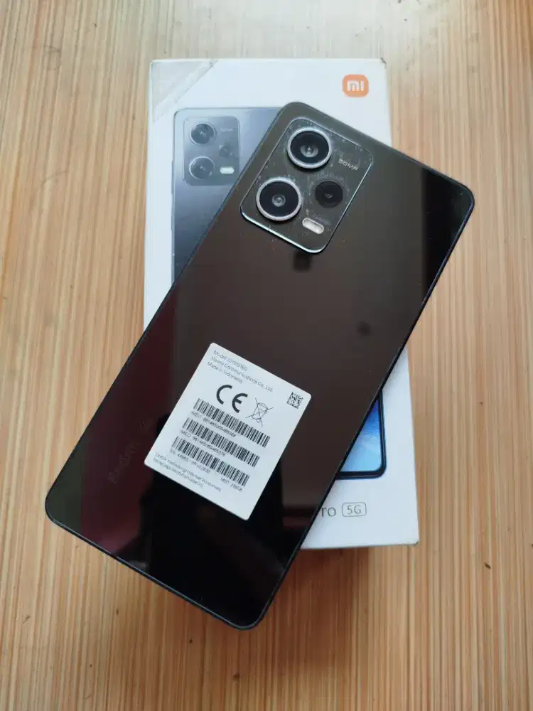 xiaomi redmi note 12 pro 5G 8/256 hp kerdus aja tanpa cas