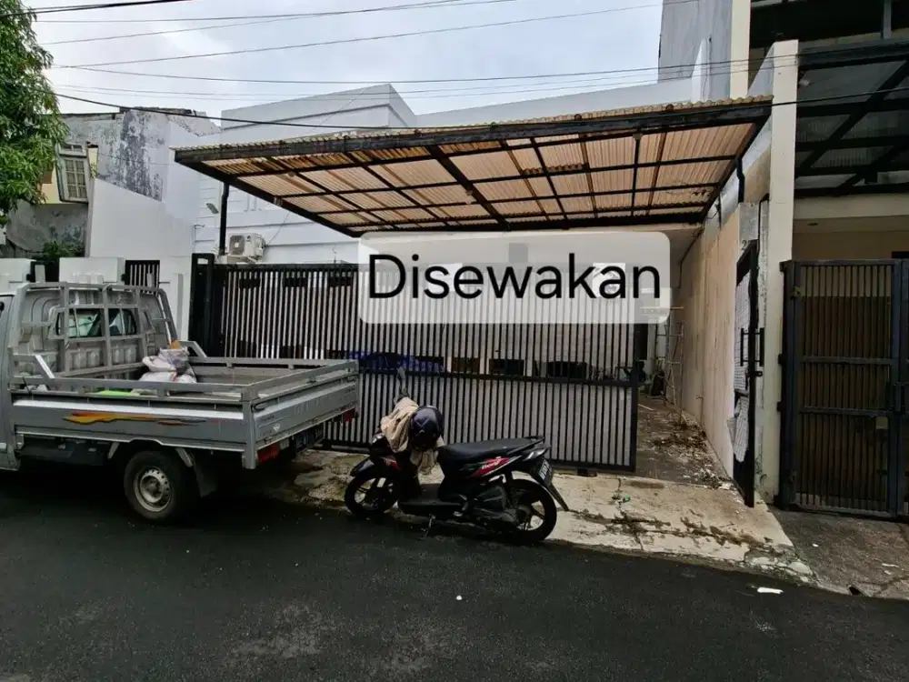 Rumah 1,5 Lantai Bebas Banjir Di Pulo Gadung Jakarta Timur