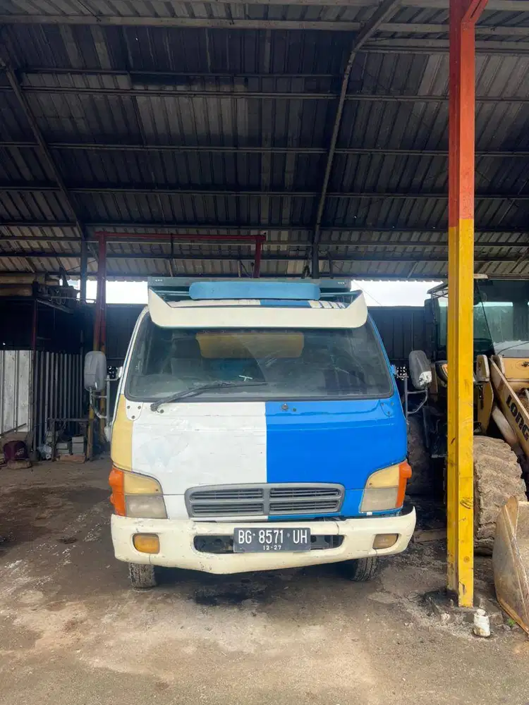 JUAL CEPAT Hyundai Harbin HD Mighty 136 Th2011 (NEGO)