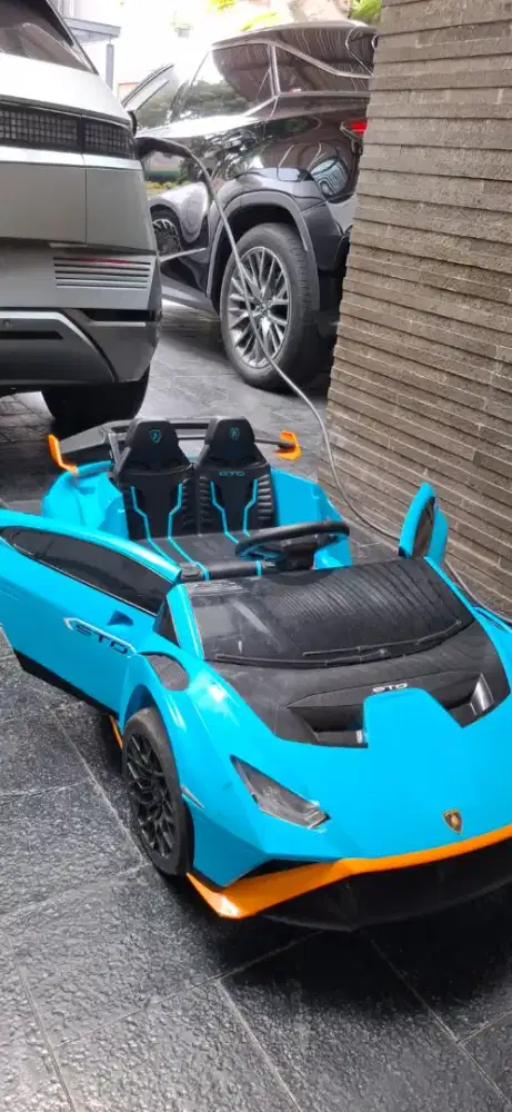 Lamborghini huracan STO mobil mainan anak
