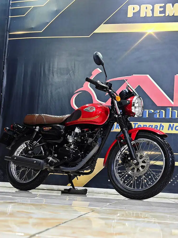 Kawasaki W 175 SE TH 2023 odo 8rb super kencang