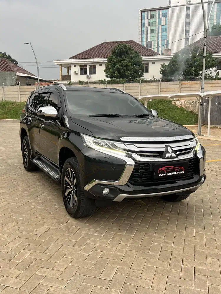 Mitsubishi pajero sport dakar 4x2 diesel AT 2018 hitam