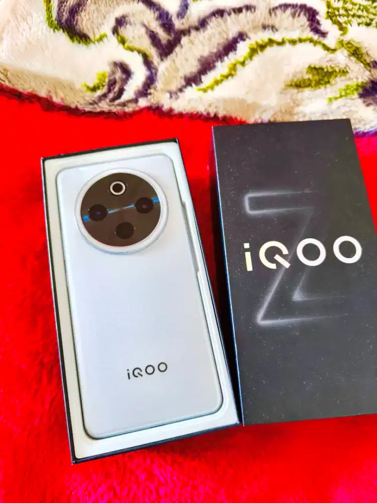IQOO Z10 5G RAM 12+12/256 GB FULLSET ORIGINAL