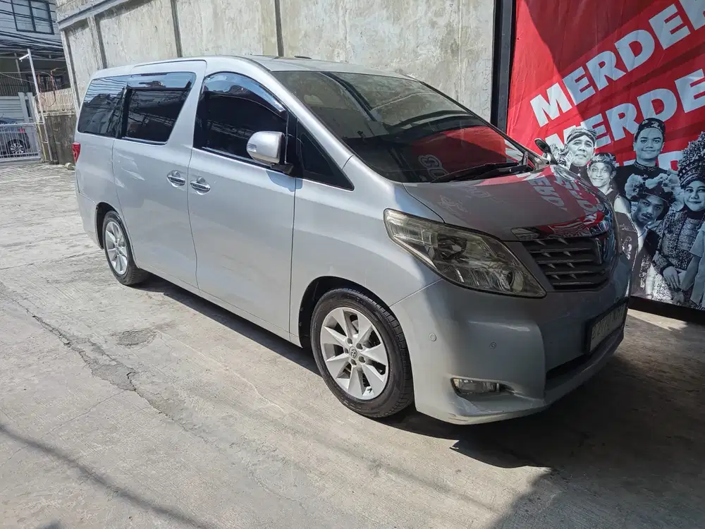 Toyota Alphard 2010 Bensin