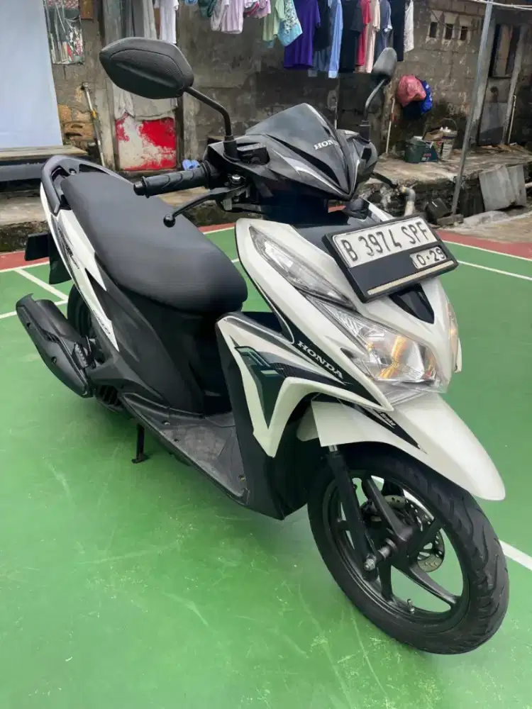 DIJUAL CEPAT HONDA VARIO KZR CBS ISS ORISINIL MULUS