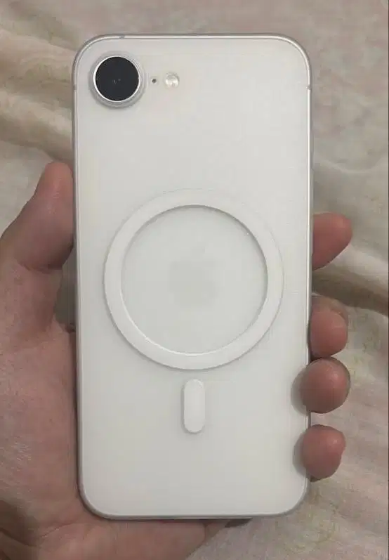 iPhone 16e White 256Gb