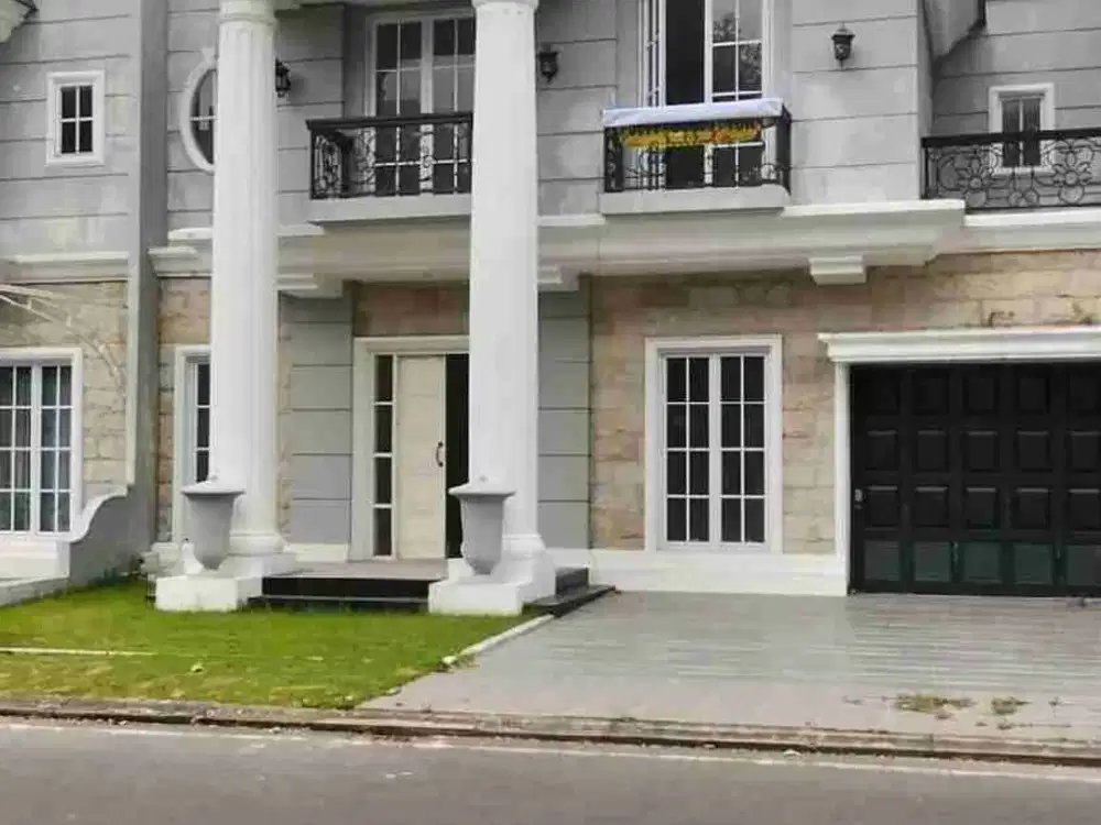 DIJUAL VILLA MEWAH