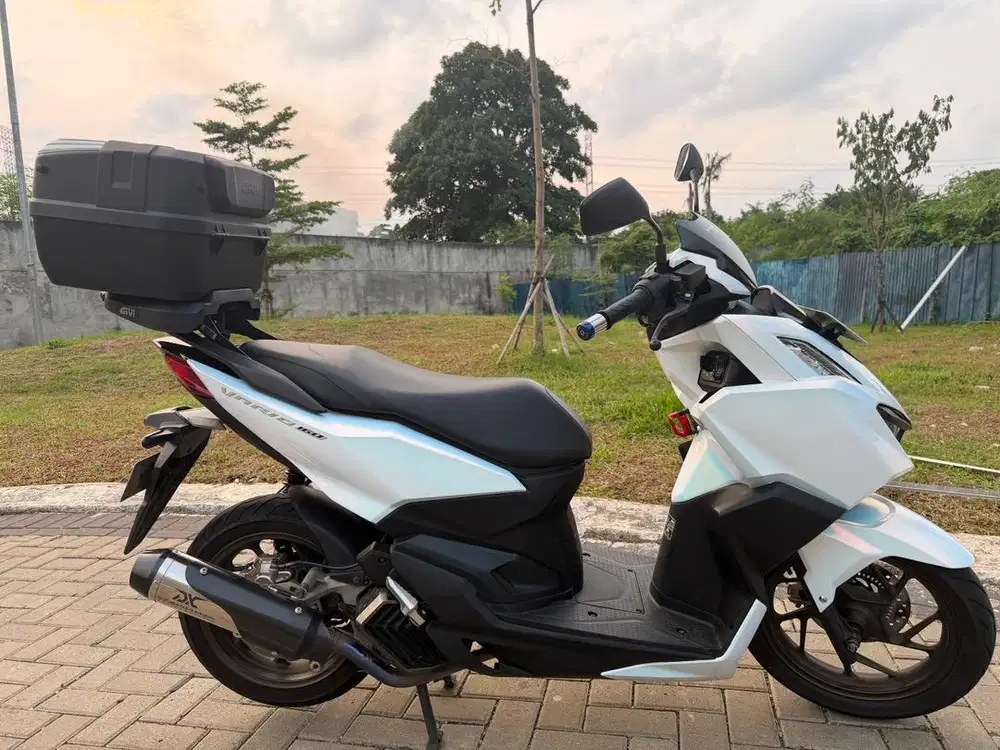Honda Vario 160 ABS 2025 putih lembayung