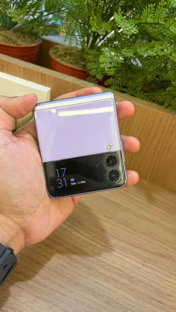 Galaxy Z Flip 3 5G 8/256GB - unit only, nego
