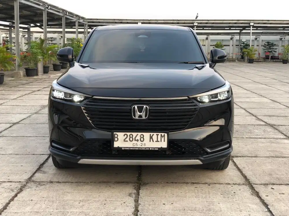 HONDA HRV E CVT 2023, HITAM