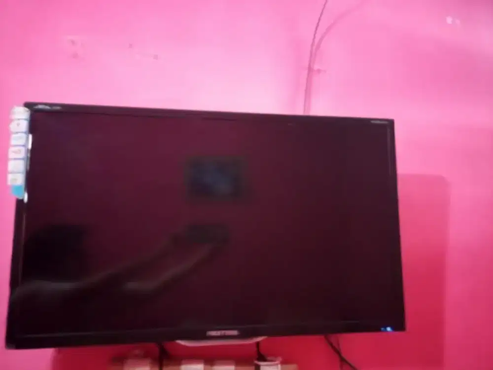 Tv Polytron 32 inch bekas pribadi