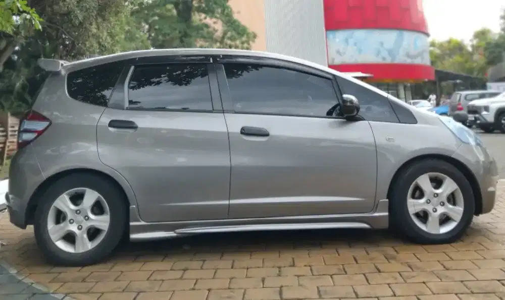 Dijual Honda Jazz GE8 AT / Matic 2009 type S