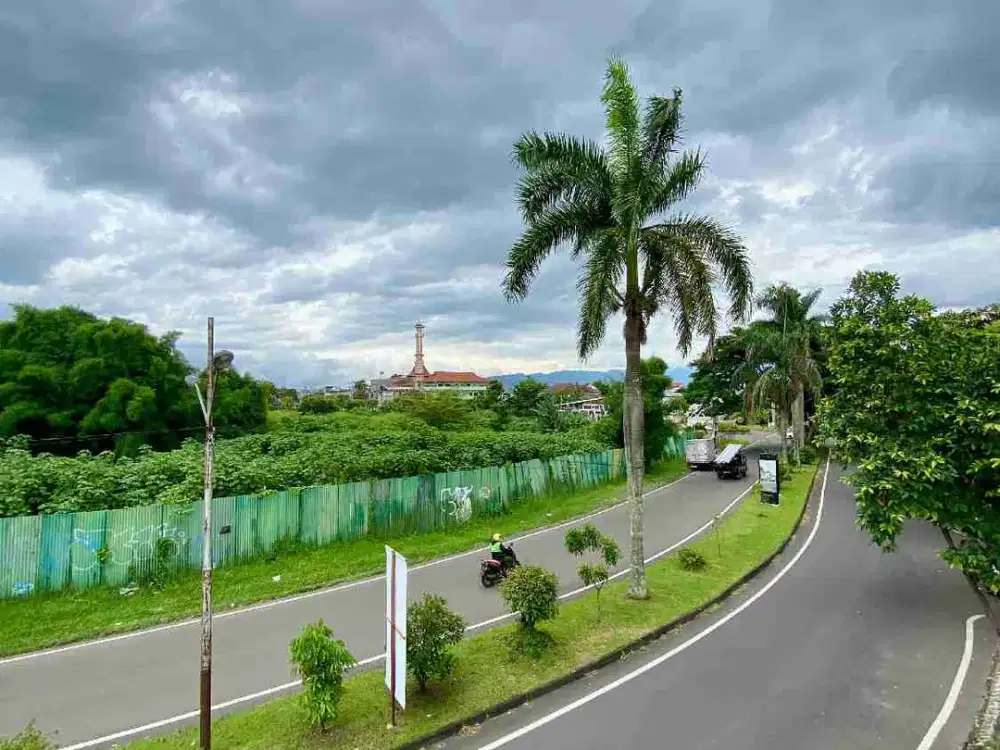 rumah murah di pinggir jalan kembar turun harga persis di depan perumahan elite permata jingga ( PJ ) dan green orchid bagus buat hunian atau usaha seperti kantor dan lain lain