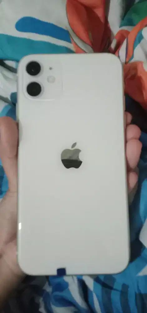 iPhone 11 64 gb inter