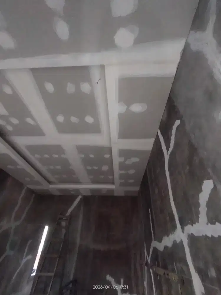 Furniture kantor murah dekorasi partisi gypsum jasa pasang