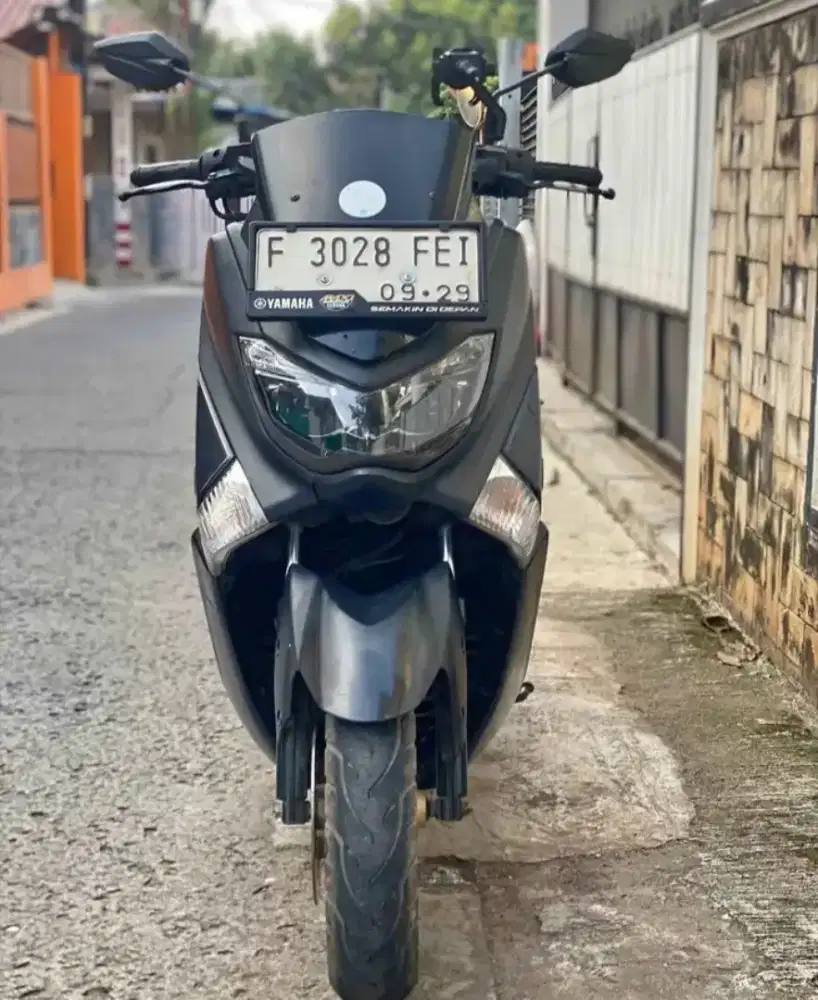 Jual nmax pajak hidup no minus km rendah