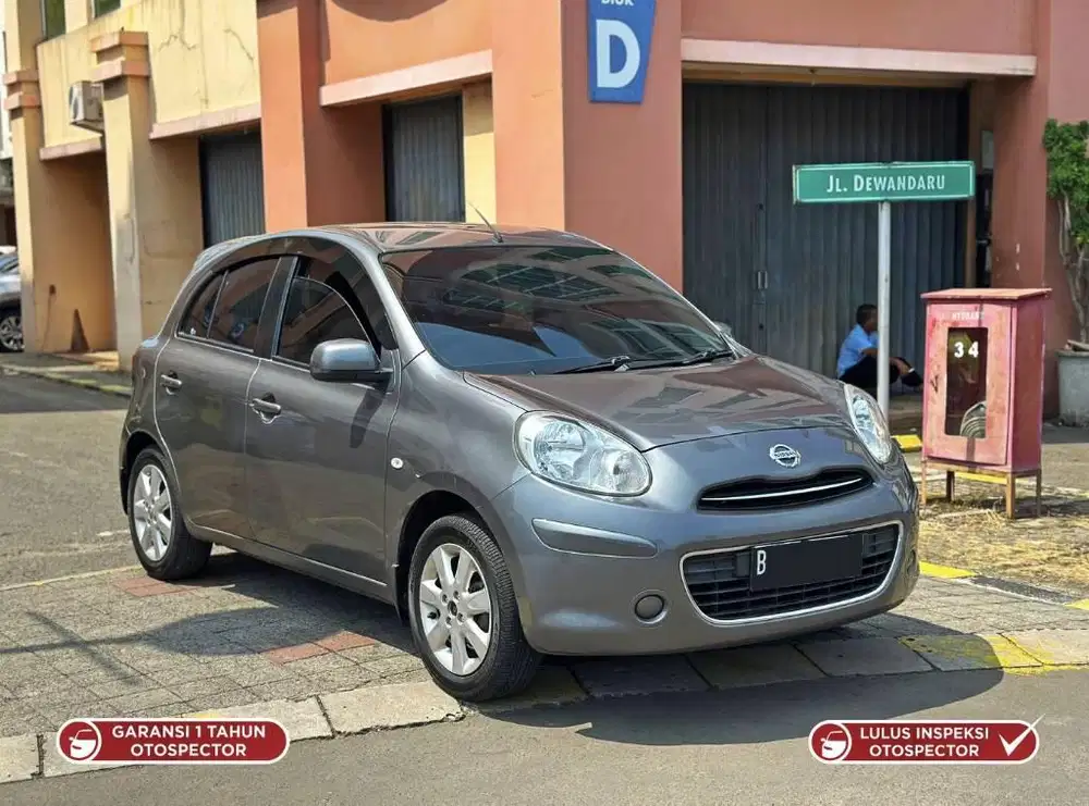 Jual Cepat : Nissan March 1.2 XS AT 2012 Abu Km 78rb Record Garansi