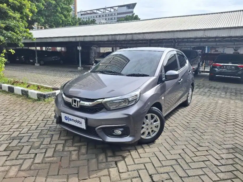 LOW DP Honda Brio Satya 1.2 E Bensin-AT 2022 RKQ