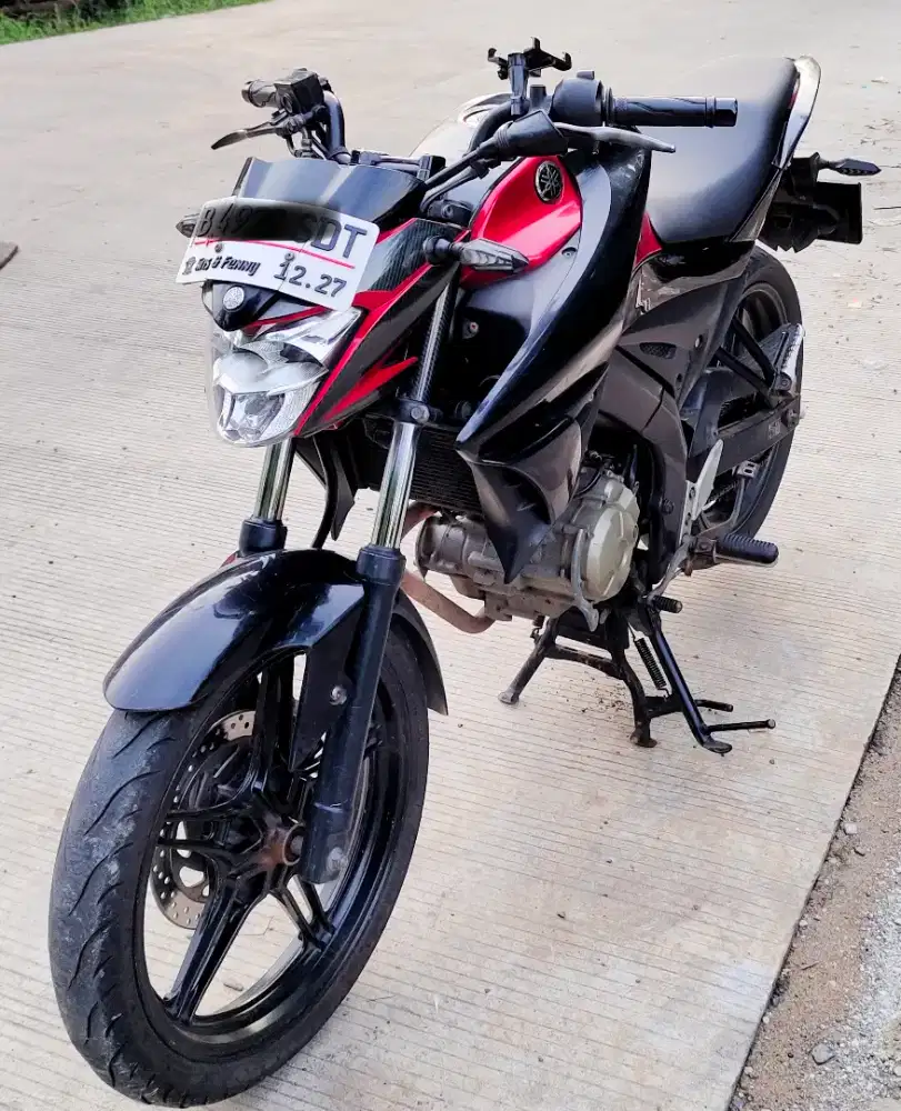 jual motor YAMAHA VIXION R TAHUN 2018