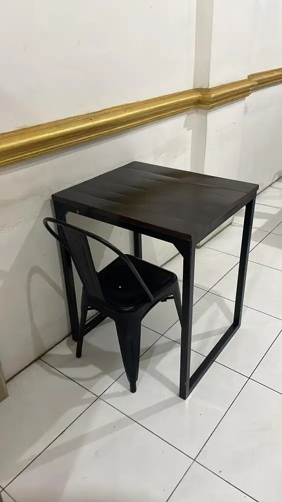 DIJUAL MEJA BESI 2