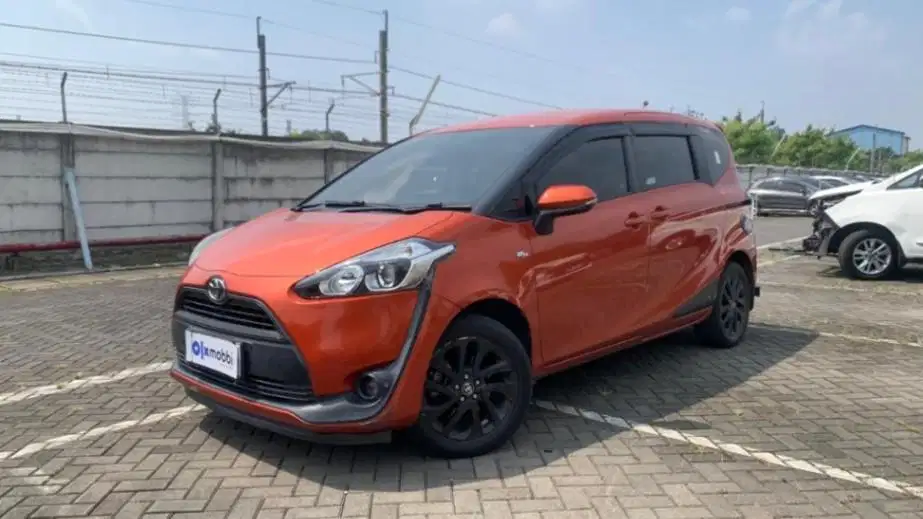 LOW DP Toyota Sienta 1.5 V Bensin-AT 2019 KOC