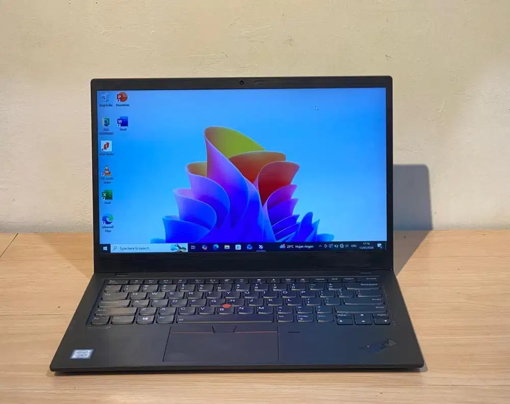 DIJUAL LAPTOP LENOVO THINKPAD X1 CARBON 7th,SUPER SLIM,KOKOH