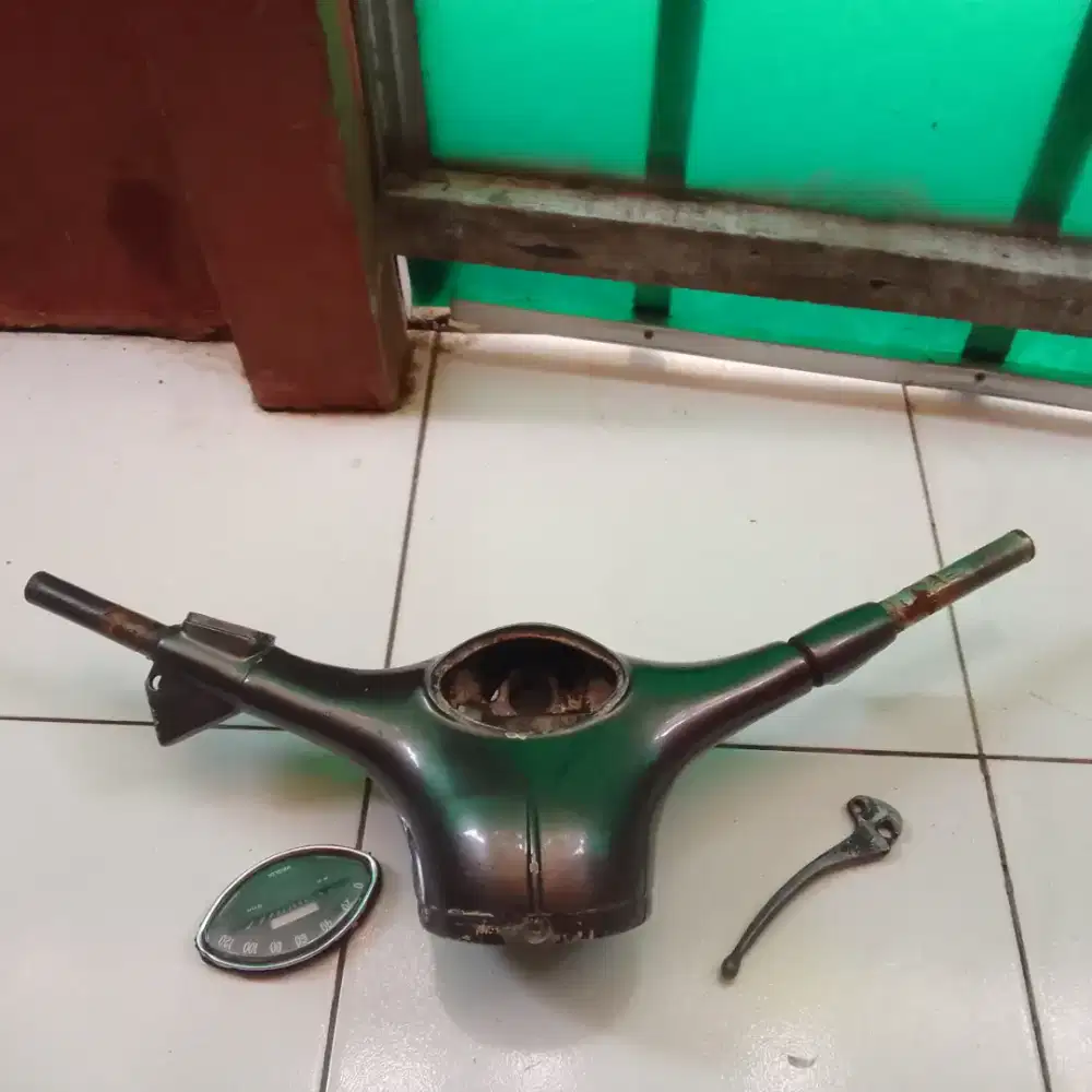 Vespa kepala sparepart motor vespa