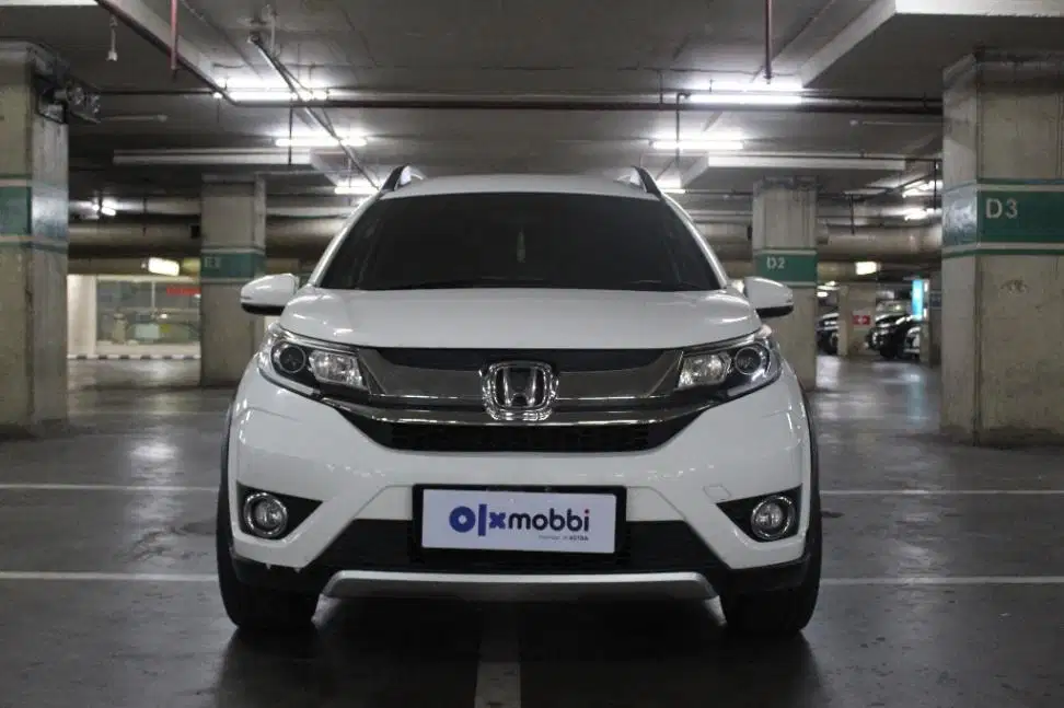 TDP 8,JT, Honda BR-V 1.5 E Bensin-AT Putih 2018