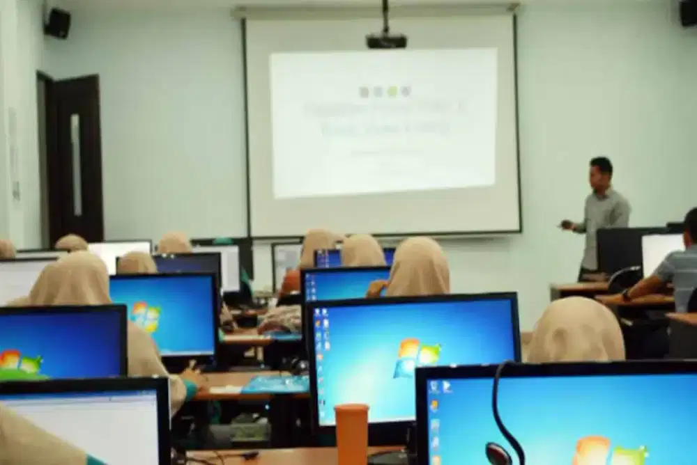 Mengajar komputer