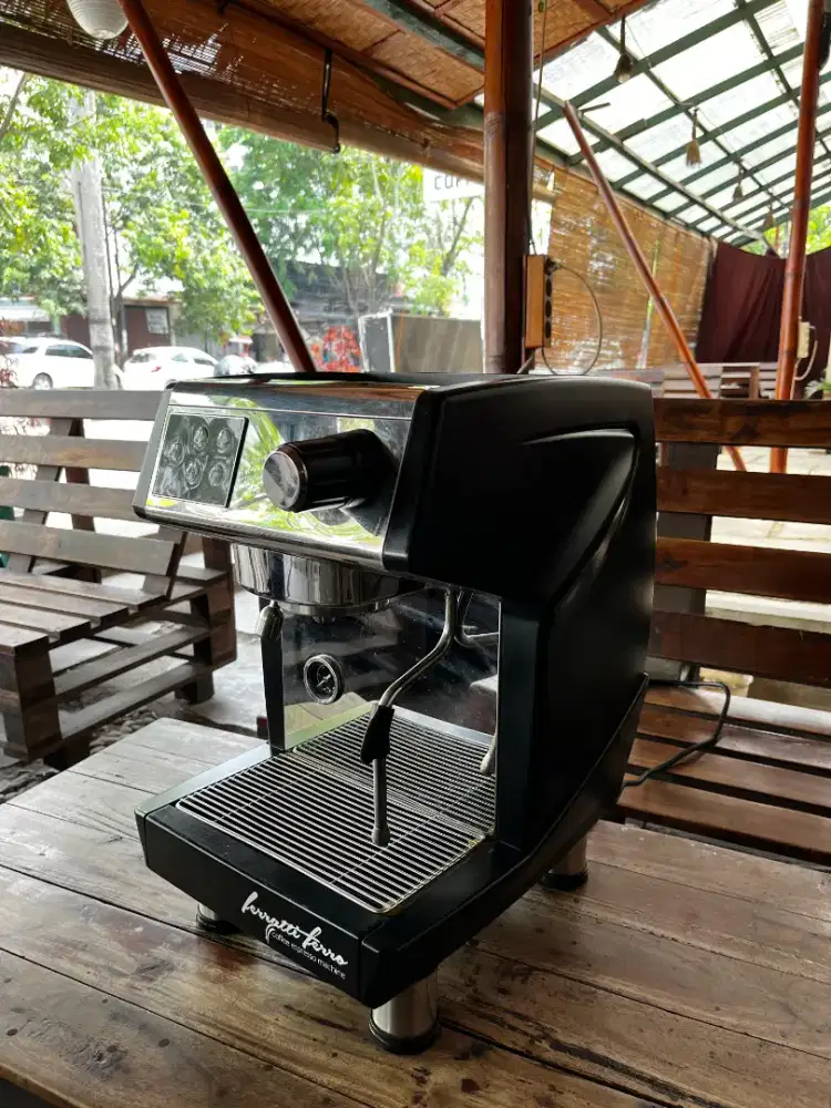 MESIN KOPI FERRATTI FERRO 3200D