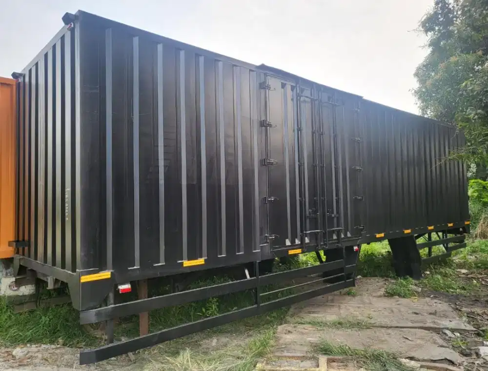 MURAH Box besi tronton UD Truck Quester Super Long Isuzu Giga box 10rd
