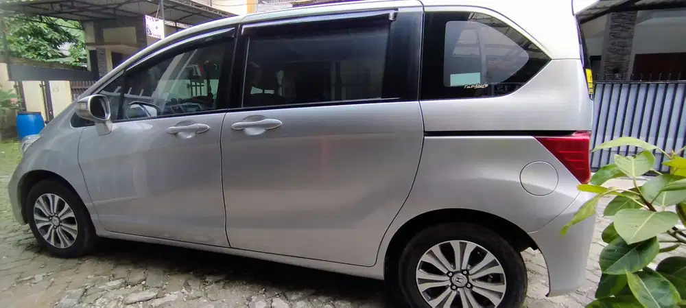 Honda Freed 2013 Bensin
