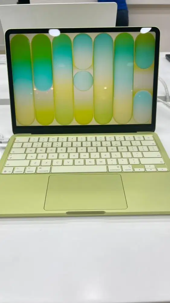 PO Macbook Neo 256 / 512 GB