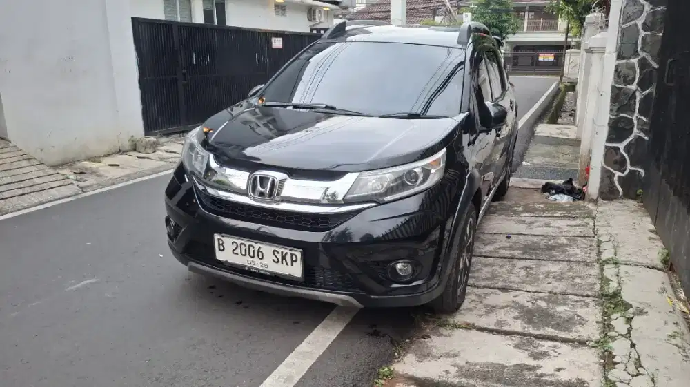 BRV Manual 2016 Hitam